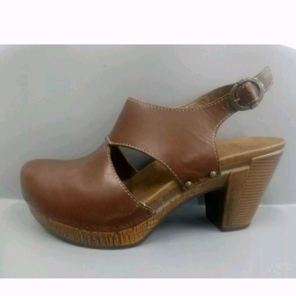 Women's Danskos Brown Clogs Heels Sz 42 Leather